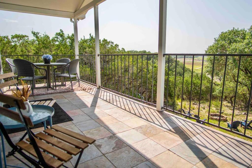 Serene Shores On Medina Lake Bandera Exterior photo