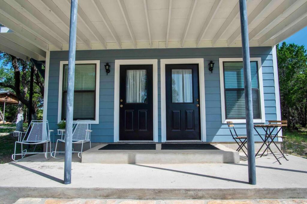 Serene Shores On Medina Lake Bandera Exterior photo