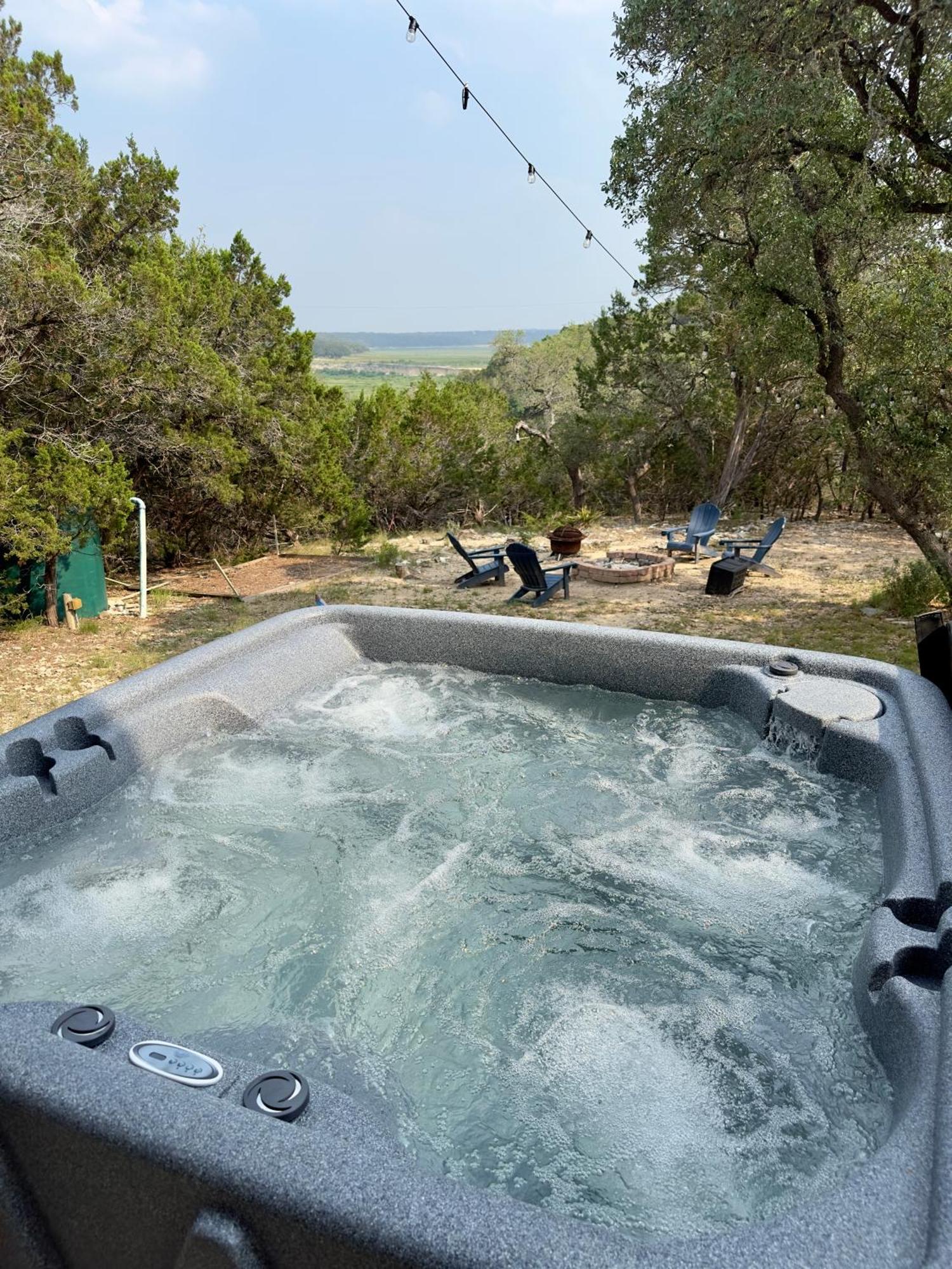 Serene Shores On Medina Lake Bandera Exterior photo